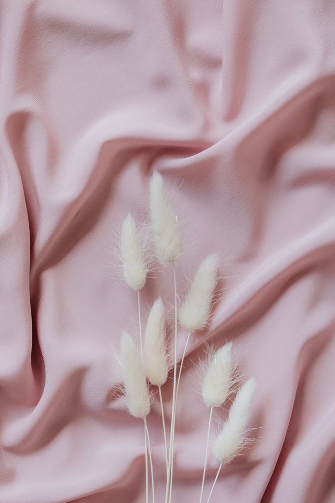 Tencel vs Silk: Which is More Non-Toxic?